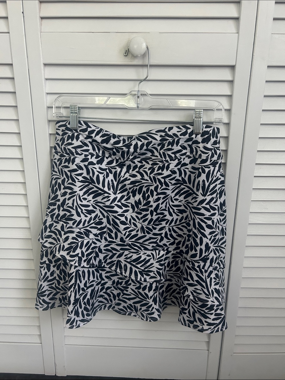 Women’s Navy Leaf Print Ruffle Hem Skirt